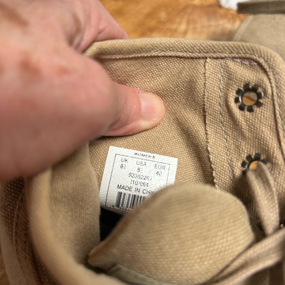 Palladium Tan and Brown Boots Rugged High-Top Design - Picture 6 of 6